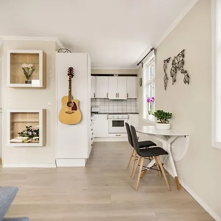 Apartment Panoramic Flat & Garden, Free Parking 12 Minutes Walking!